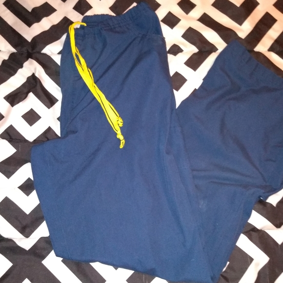 💙5/20$💝💞Scrubs - Picture 4 of 5